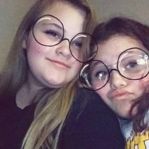 Meet your Posher, Avery